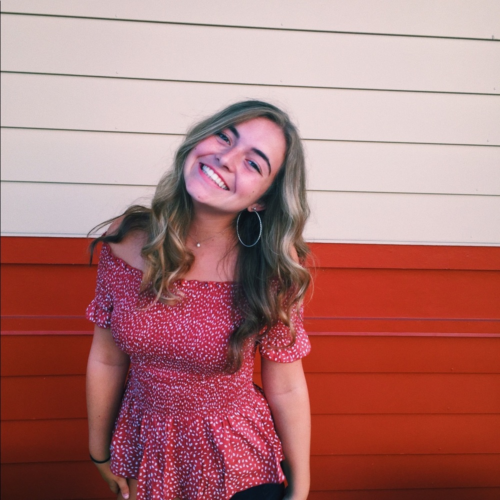 Meet your Posher, Kayley